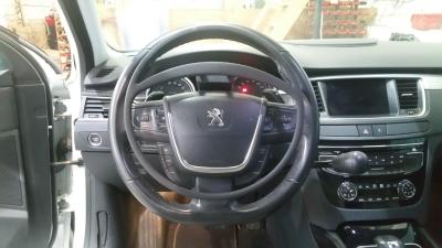 Installation d'un cercle accélérateur et frein au volant sur un véhicule Hybrid