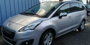 Peugeot 5008 boite automatique diesel 7 places 30 000 kms du 10/06/2016. Peugeot 5008 boite automatique diesel 7 places 30 000 kms du 10/06/2016.