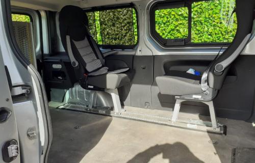 En vente Renault Trafic TPMR - 5 places assises + 1 fauteuil roulant