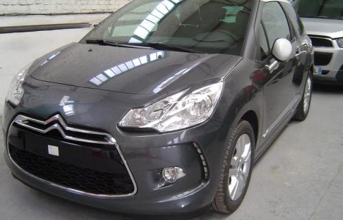 Citroen DS3: la pédale accélérateur à gauche spécifique